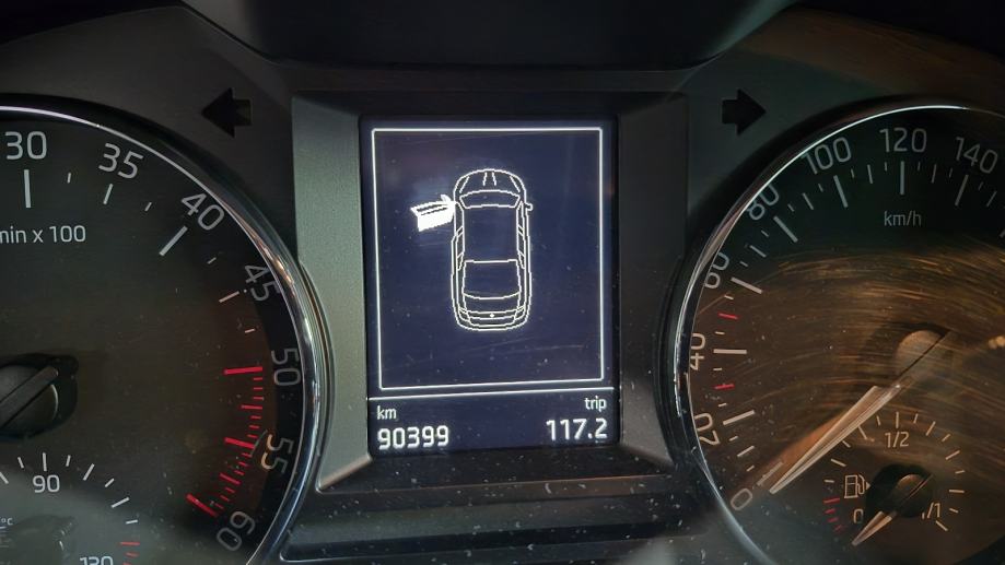 Škoda Octavia 1,6 TDI, 2017.,prvi vlasnik, 90.500km, fotografija 14