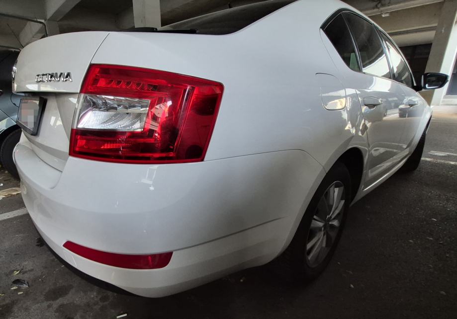 Škoda Octavia 1,6 TDI, 2017.,prvi vlasnik, 90.500km, fotografija 7