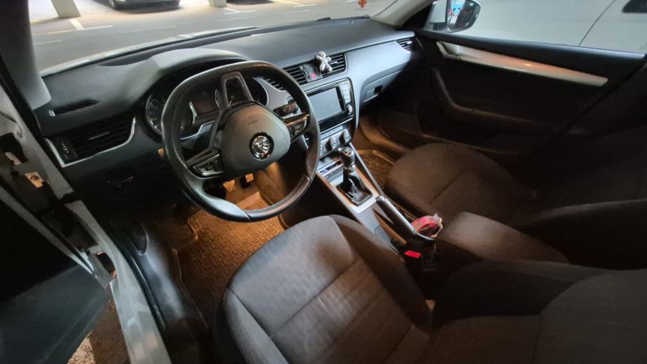 Škoda Octavia 1,6 TDI, 2017.,prvi vlasnik, 90.500km, fotografija 12