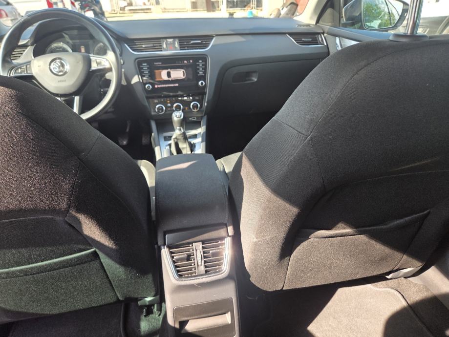 Škoda Octavia 1,6 TDI, fotografija 6
