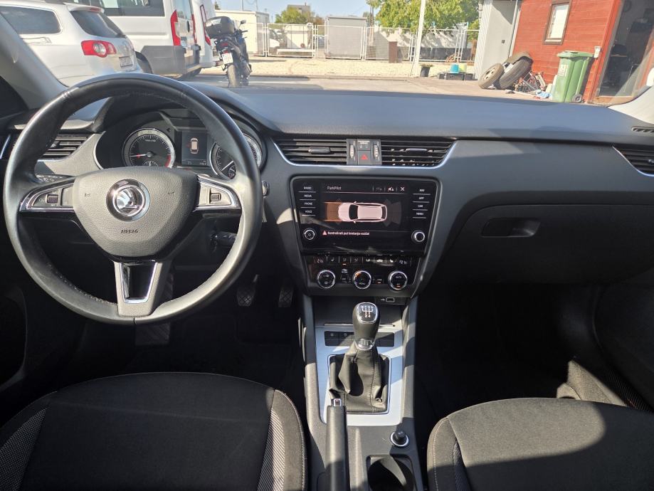 Škoda Octavia 1,6 TDI, fotografija 5