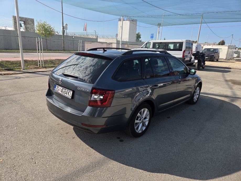 Škoda Octavia 1,6 TDI, fotografija 3