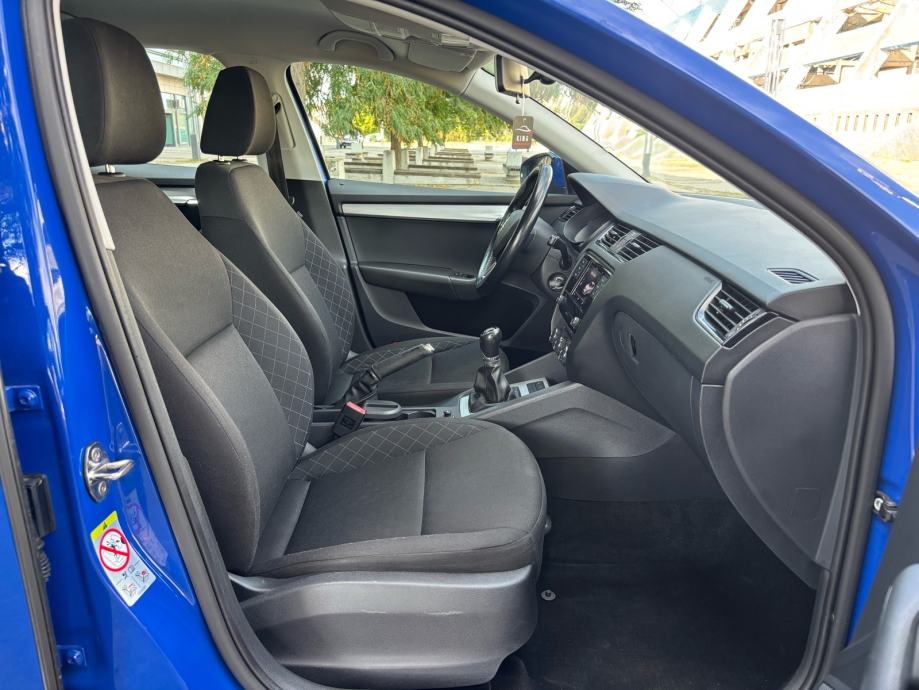 Škoda Octavia 1,6 TDI, KLIMA, ALU, KREDIT, JAMSTVO✅, fotografija 14