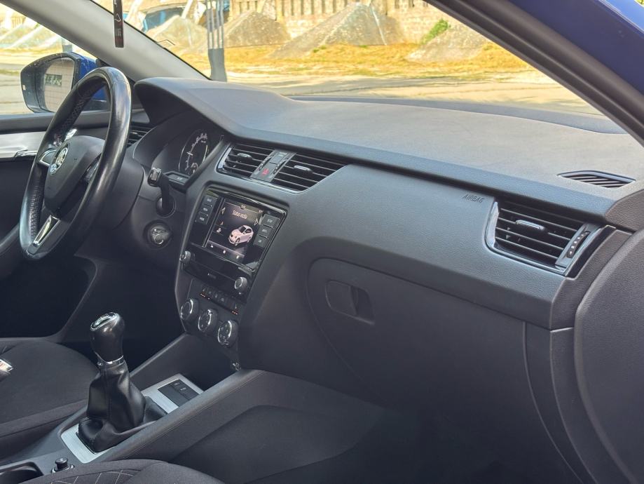 Škoda Octavia 1,6 TDI, KLIMA, ALU, KREDIT, JAMSTVO✅, fotografija 19