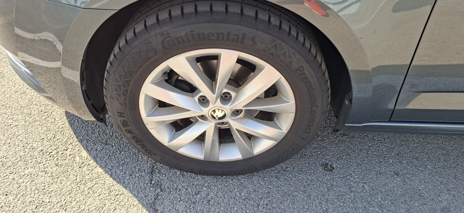 Škoda Octavia 1,6 TDI Hr auto Style oprema, fotografija 17