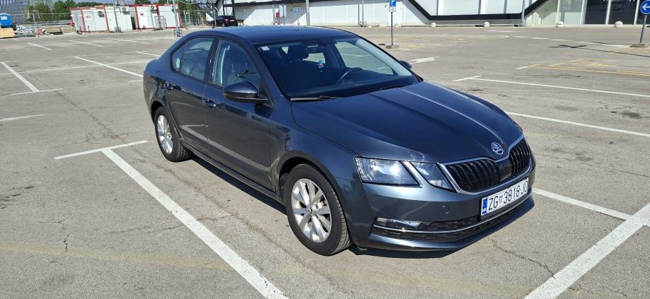 Škoda Octavia 1,6 TDI Hr auto Style oprema, fotografija 3