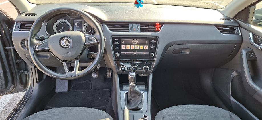 Škoda Octavia 1,6 TDI Hr auto Style oprema, fotografija 12