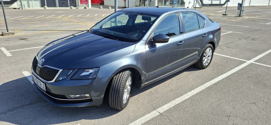 Škoda Octavia 1,6 TDI Hr auto Style oprema, fotografija 9