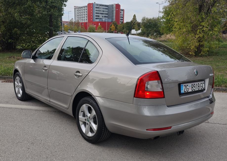 Škoda Octavia 1,6 TDI, Vlasnik, kao Nov.., fotografija 2
