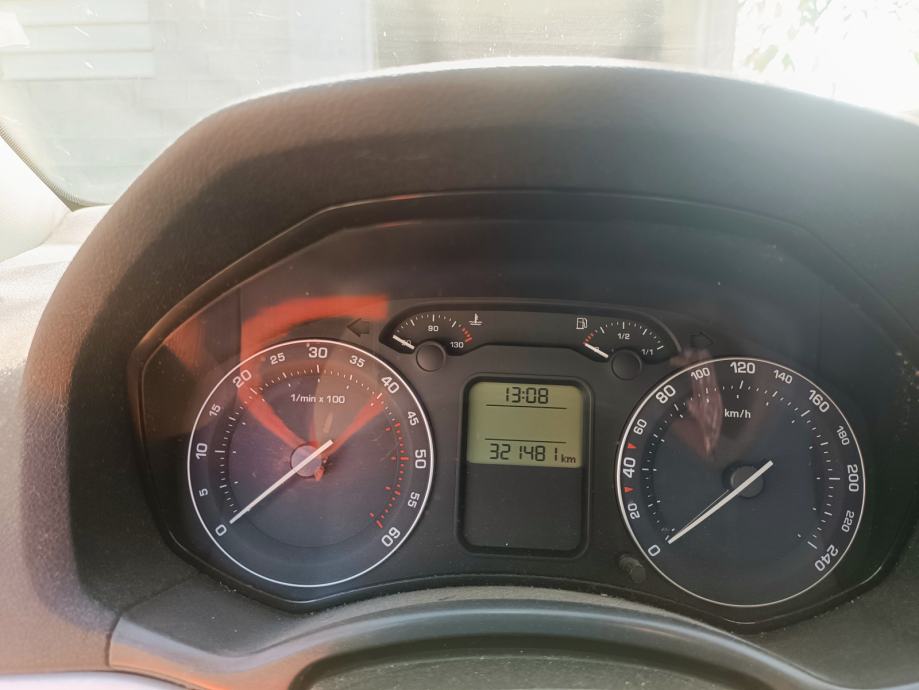 Škoda Octavia 1,9 TDI, 2006, reg 11/2026, 321000 km, fotografija 4
