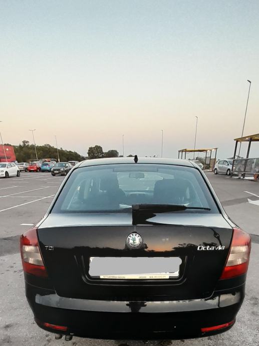 Škoda Octavia 1,9 TDI PD AMBIENTE, fotografija 5