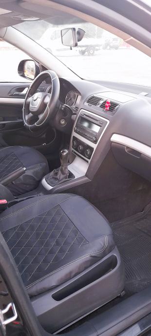 Škoda Octavia 1,9 TDI PD AMBIENTE, fotografija 6