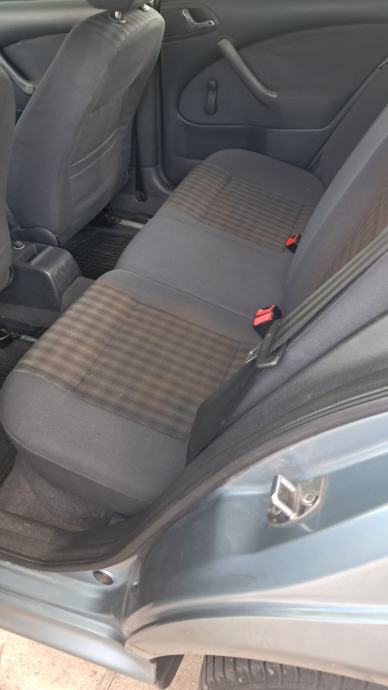 Škoda Octavia 1,9 TDI, fotografija 4