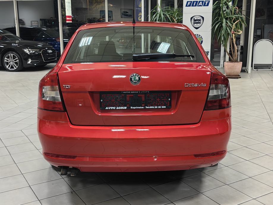ŠKODA OCTAVIA 1.9 TDI *2010.god *Reg:6/2027 *HR-AUTO* 339.Tkm SERVISNA, fotografija 11