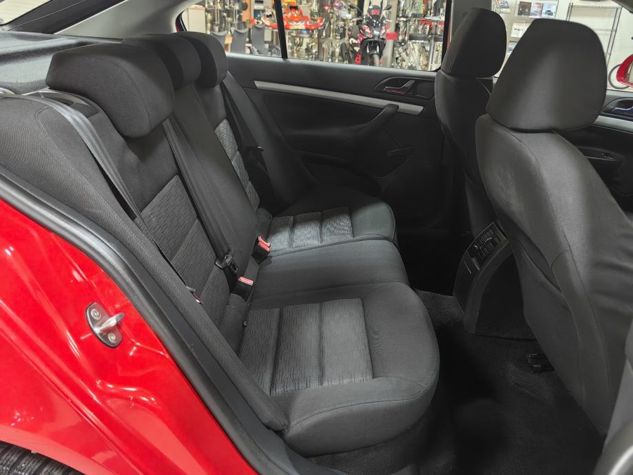 ŠKODA OCTAVIA 1.9 TDI *2010.god *Reg:6/2027 *HR-AUTO* 339.Tkm SERVISNA, fotografija 18