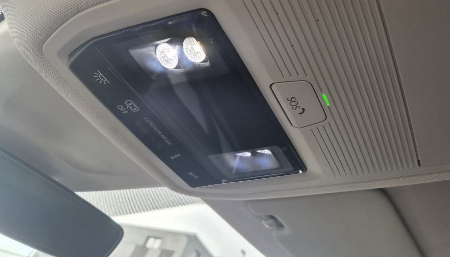 ŠKODA OCTAVIA 2.0 TDI 150 KS 2021 GOD.96 TKM NIJE UVOZ U PDV-u SERVISN, fotografija 10