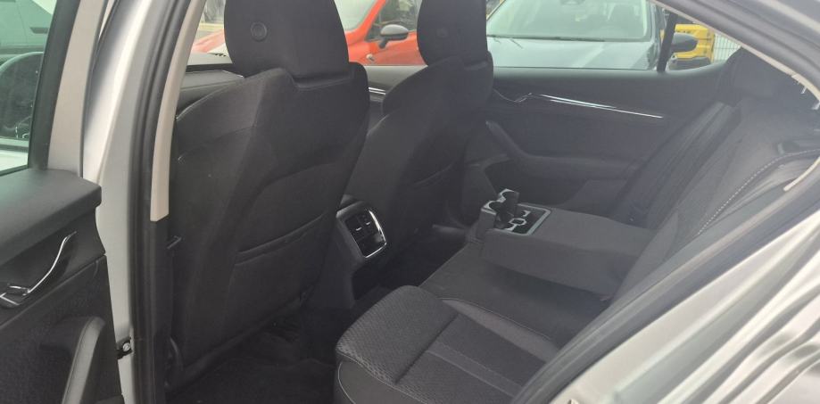 ŠKODA OCTAVIA 2.0 TDI 150 KS 2021 GOD.96 TKM NIJE UVOZ U PDV-u SERVISN, fotografija 16