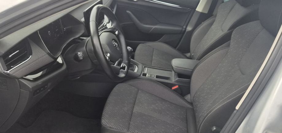 ŠKODA OCTAVIA 2.0 TDI 150 KS 2021 GOD.96 TKM NIJE UVOZ U PDV-u SERVISN, fotografija 19