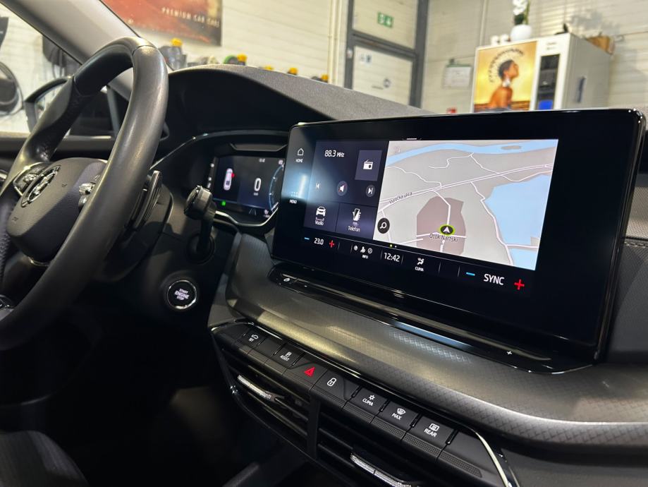 ŠKODA OCTAVIA 2,0 TDI 150 KS DSG LED KAMERA PDC U PDV-U 12 MJ JAMSTVO, fotografija 20