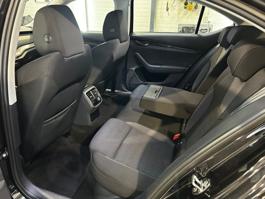 ŠKODA OCTAVIA 2,0 TDI 150 KS DSG LED KAMERA PDC U PDV-U 12 MJ JAMSTVO, fotografija 15