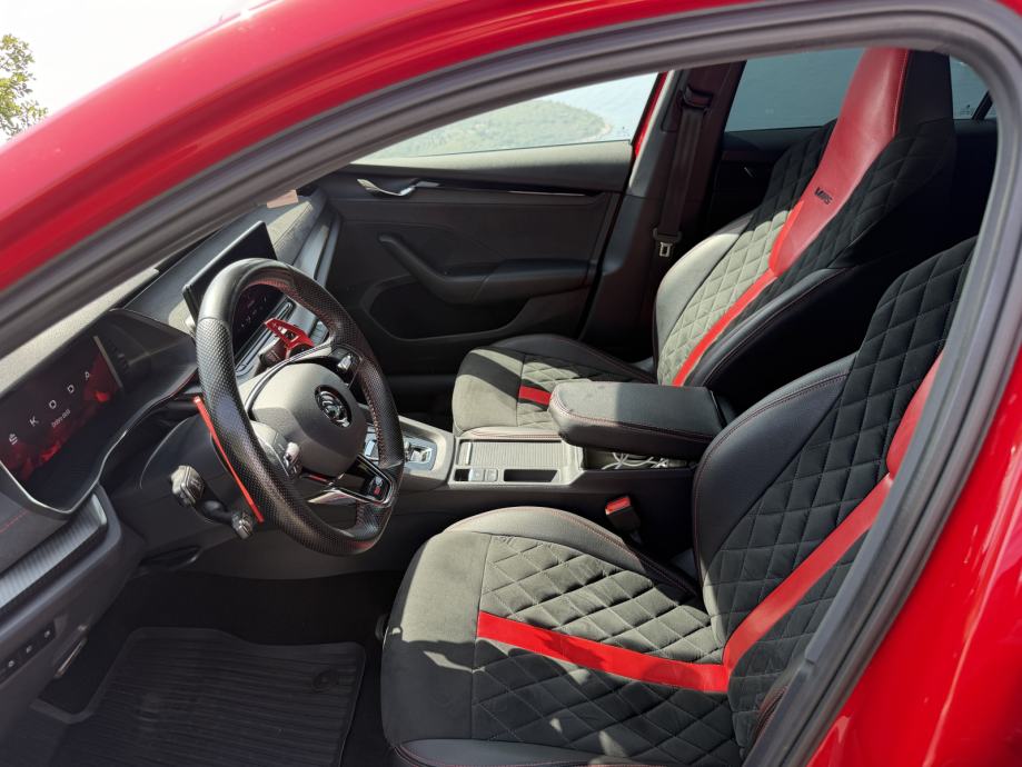 Škoda Octavia 2,0 TDI automatik VRS, fotografija 3
