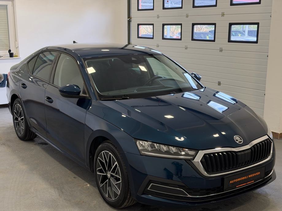 Škoda Octavia 2,0 TDI DSG,NAVIGACIJA,LED,KAMERA,JAMSTVO!, fotografija 10