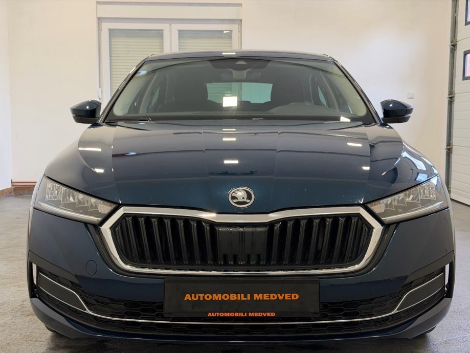 Škoda Octavia 2,0 TDI DSG,NAVIGACIJA,LED,KAMERA,JAMSTVO!, fotografija 3