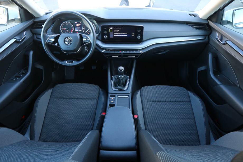 Škoda Octavia 2.0 TDI Business -Novi model-, fotografija 5
