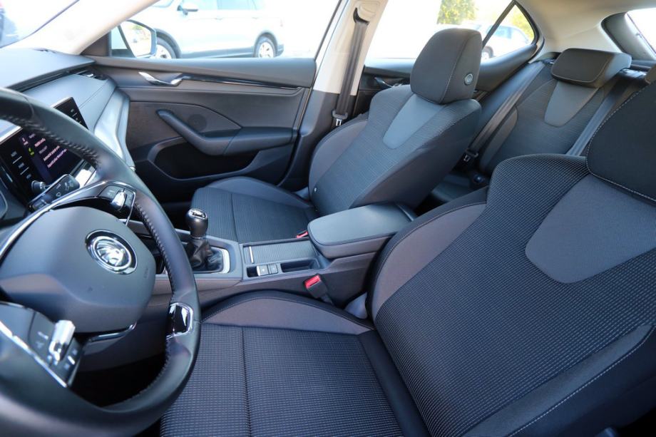Škoda Octavia 2.0 TDI Business -Novi model-, fotografija 6