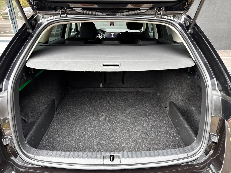 Škoda Octavia 2.0 TDI DSG 2023g 110kw 92tkm, fotografija 18