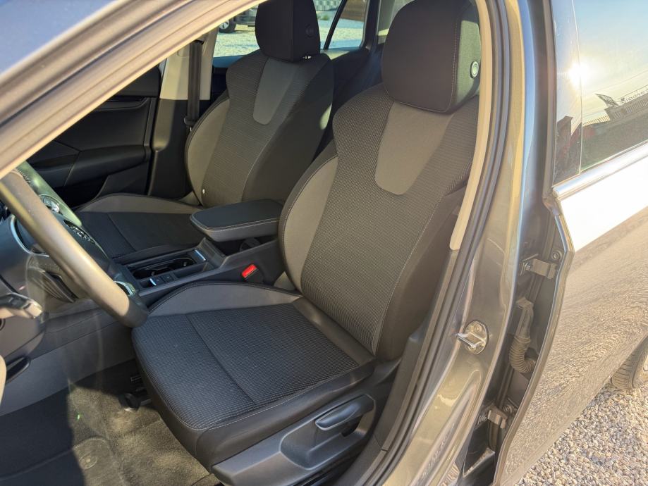 Škoda Octavia 2.0 TDI DSG • Automatik • samo 87 300km • REG GOD DANA•, fotografija 11