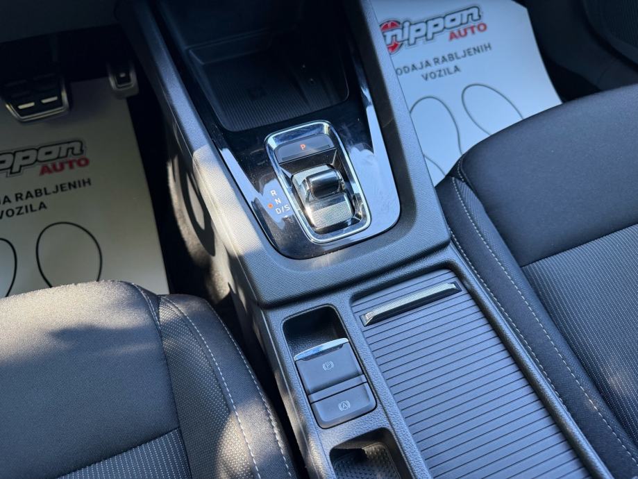 Škoda Octavia 2,0 TDI DSG KLIMA - NAVI - VIRTUAL - LEASING RATA 315 €, fotografija 19
