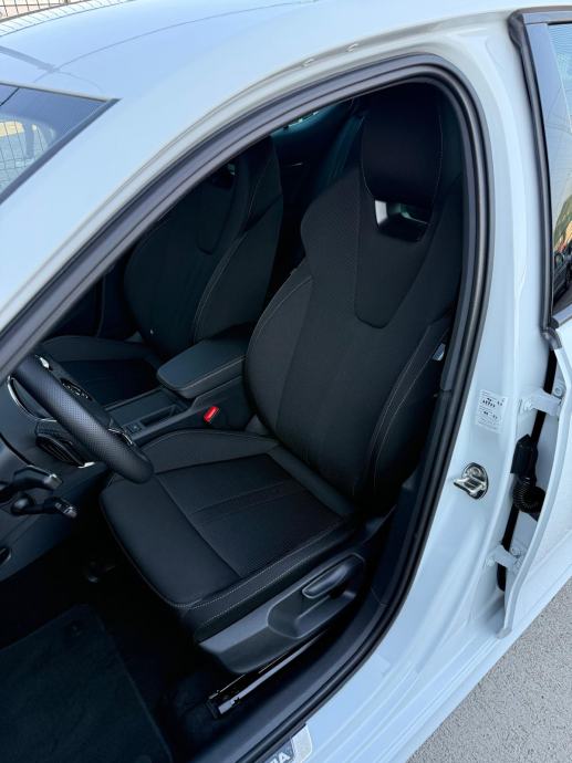 Škoda Octavia 2.0 TDI DSG SPORTLINE °VIRTUAL°KAMERA°LEASING BEZ UČEŠĆA, fotografija 14