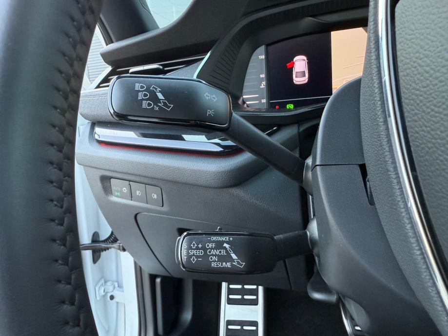 Škoda Octavia 2.0 TDI DSG SPORTLINE °VIRTUAL°KAMERA°LEASING BEZ UČEŠĆA, fotografija 17