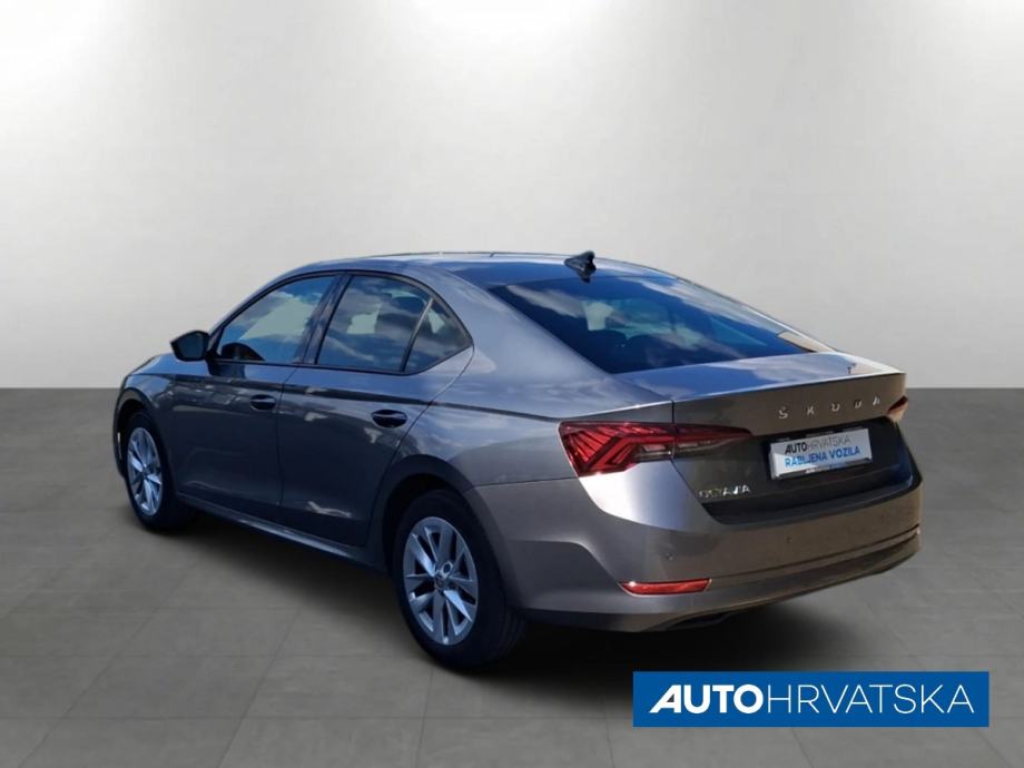ŠKODA OCTAVIA 2.0 TDI DSG STYLE - TVORNIČKO JAMSTVO, 24.990,00 €, fotografija 7