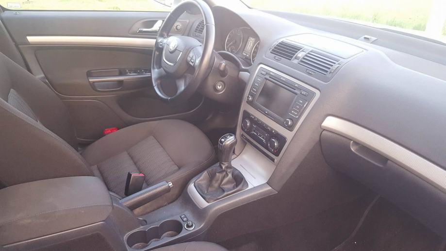 Škoda Octavia 2,0 TDI, Elegance, 140 ks, 6 brzina, nije uvoz, prvi vl.