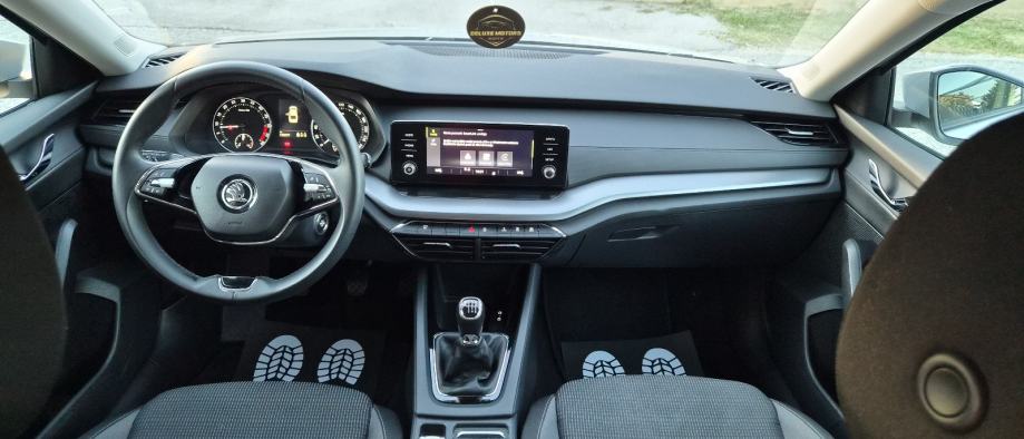 Škoda Octavia 2,0 TDI HR VOZILO KAO NOVO, fotografija 8
