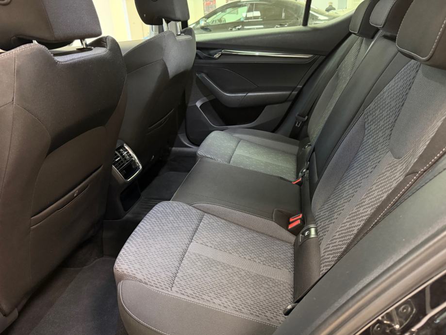 Škoda Octavia 2,0 TDI **PRVI VLASNIK**ODLIČAN**, fotografija 10