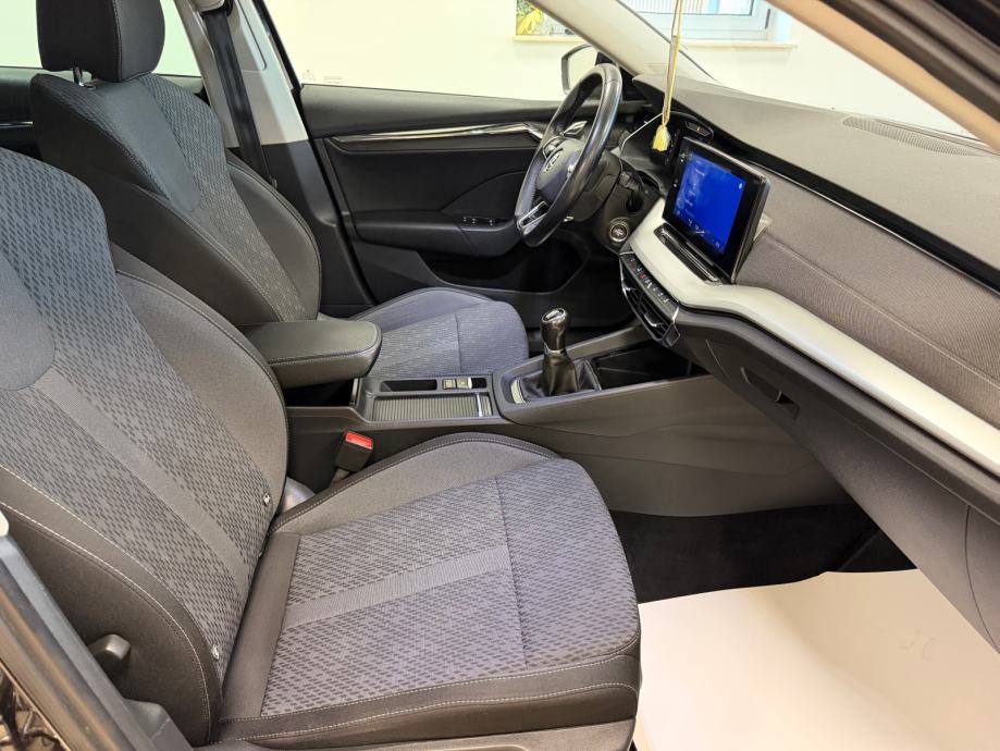 Škoda Octavia 2,0 TDI **PRVI VLASNIK**ODLIČAN**, fotografija 9