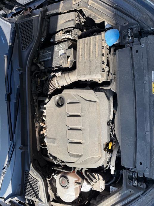 Škoda Octavia 2,0 TDI, SERVISNA KNJIGA,, fotografija 10