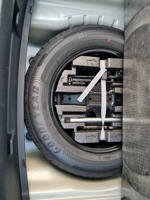 Škoda Octavia 2,0 TDI STYLE NIJE UVOZ, fotografija 17