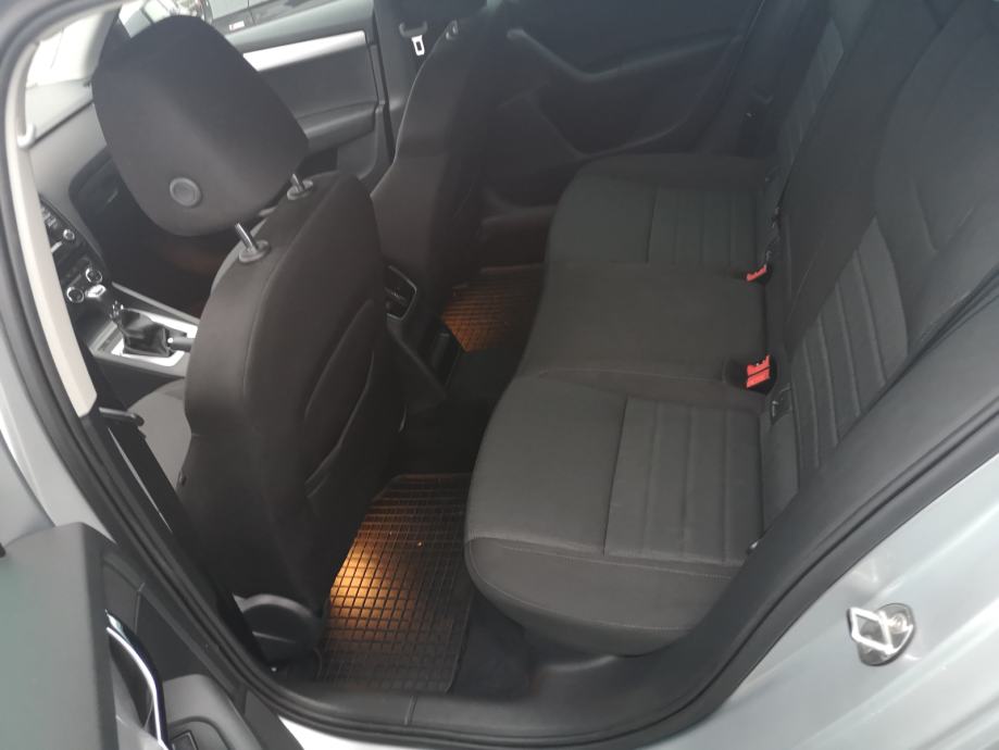 Škoda Octavia 2,0 TDI STYLE, fotografija 8