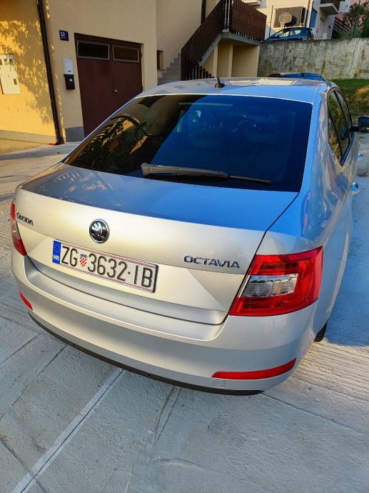 Škoda Octavia 2,0 TDI STYLE, fotografija 5
