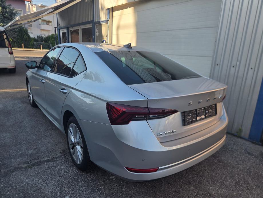 Škoda Octavia 2,0 TDI STYLE NIJE UVOZ, fotografija 2
