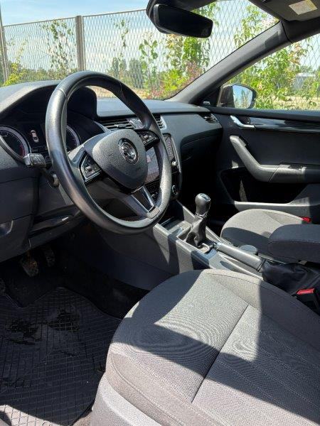 Škoda Octavia 2,0 TDI, fotografija 10