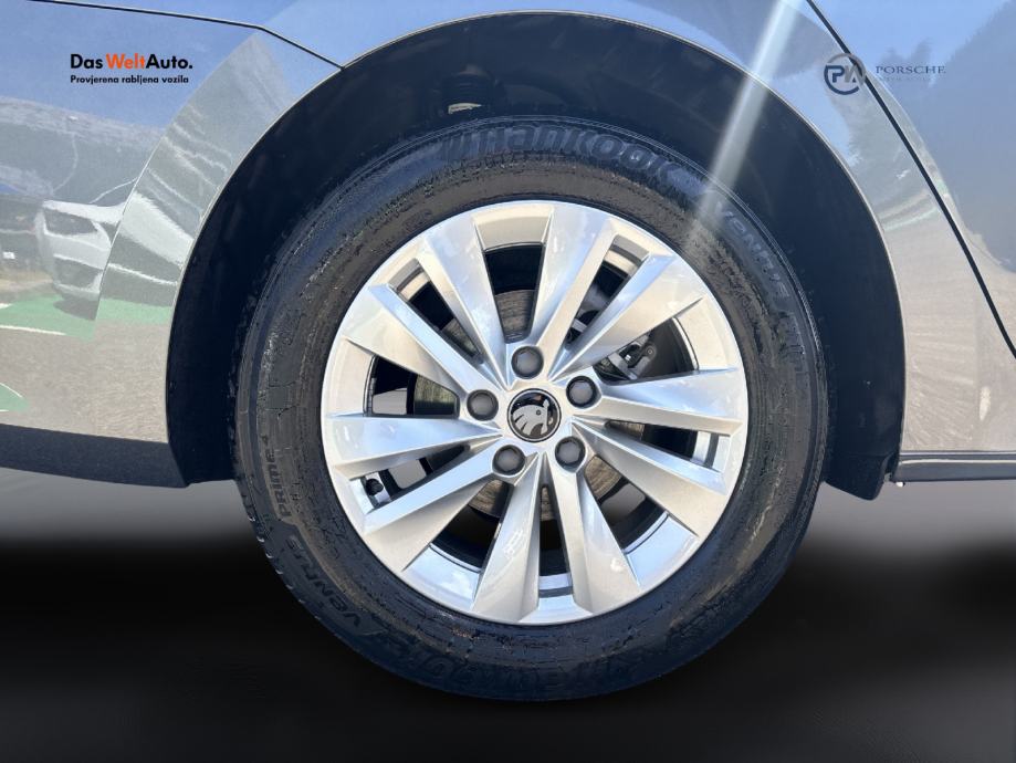 Škoda Octavia FL Essence 2.0 TDI, fotografija 19