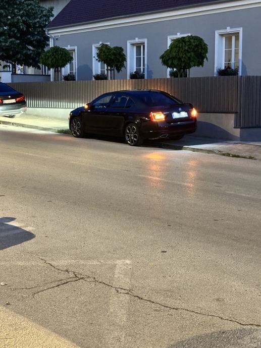 Škoda Octavia 2,0 TDI VRS, fotografija 7