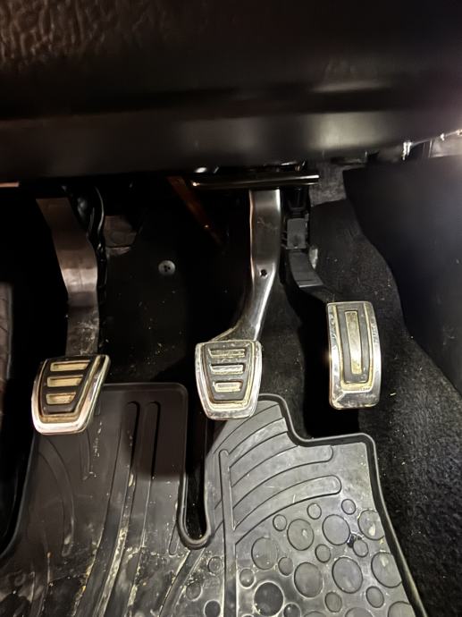 Škoda Octavia 2,0 TDI VRS, fotografija 16