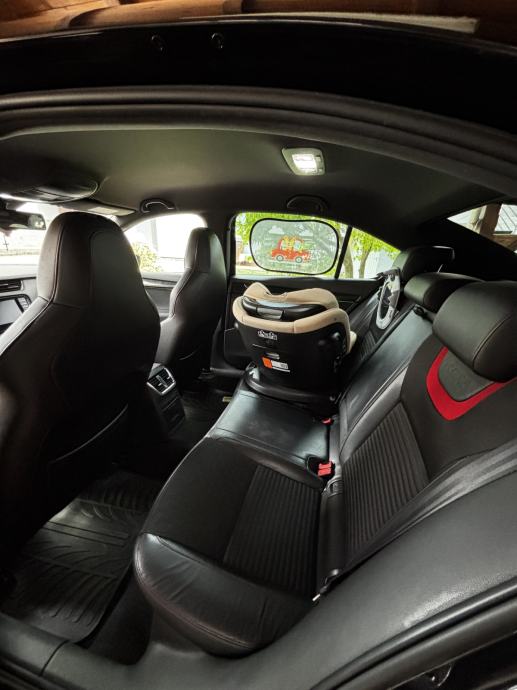 Škoda Octavia 2,0 TDI VRS, fotografija 13