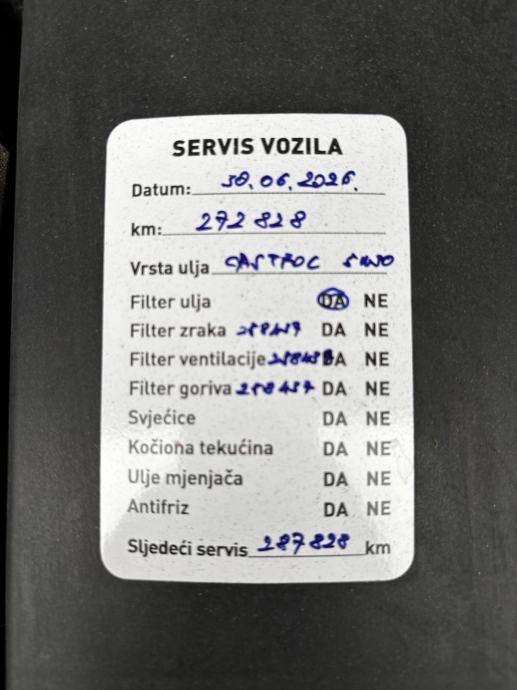 Škoda Octavia 2,0 TDI VRS, fotografija 19